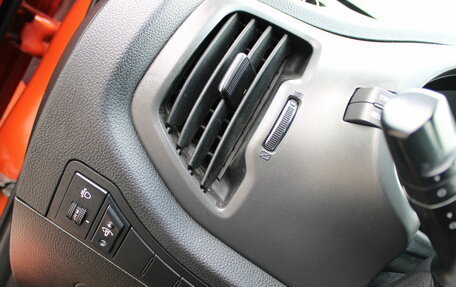 KIA Sportage III, 2011 год, 999 000 рублей, 22 фотография