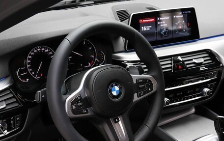 BMW 5 серия, 2019 год, 3 590 000 рублей, 8 фотография