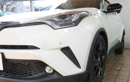Toyota C-HR I рестайлинг, 2019 год, 1 600 000 рублей, 4 фотография