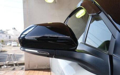 Toyota C-HR I рестайлинг, 2019 год, 1 600 000 рублей, 10 фотография