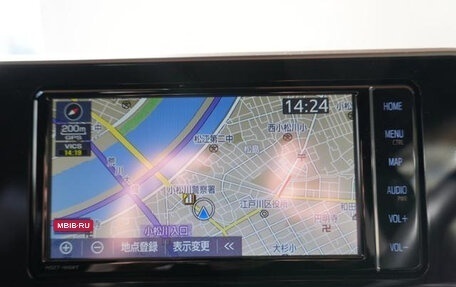 Toyota C-HR I рестайлинг, 2019 год, 1 600 000 рублей, 28 фотография