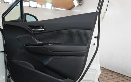 Toyota C-HR I рестайлинг, 2019 год, 1 600 000 рублей, 37 фотография