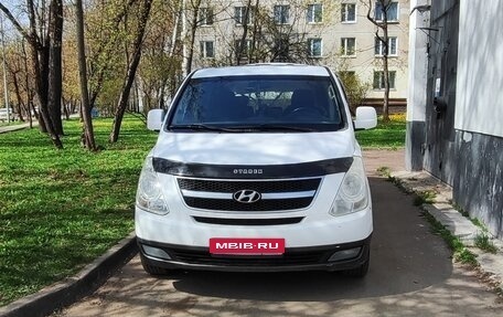 Hyundai Grand Starex Grand Starex I рестайлинг 2, 2008 год, 1 000 000 рублей, 1 фотография