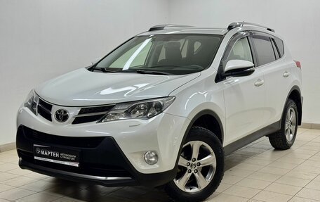 Toyota RAV4, 2015 год, 2 489 000 рублей, 1 фотография