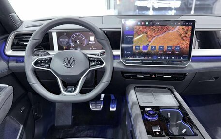 Volkswagen Teramont, 2025 год, 6 900 000 рублей, 16 фотография