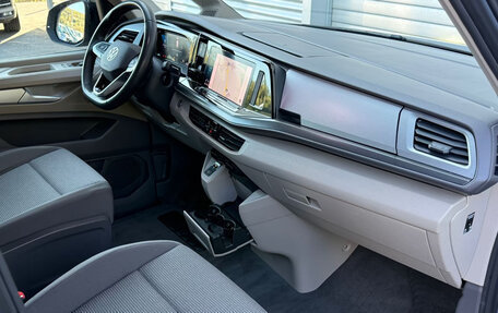 Volkswagen Multivan, 2023 год, 4 750 000 рублей, 12 фотография