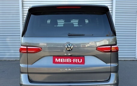 Volkswagen Multivan, 2023 год, 4 750 000 рублей, 5 фотография