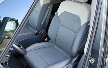 Volkswagen Multivan, 2023 год, 4 750 000 рублей, 19 фотография