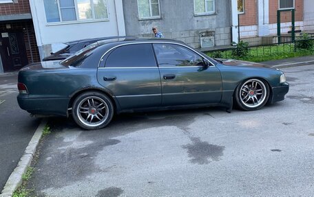 Toyota Crown Majesta, 1994 год, 600 000 рублей, 3 фотография