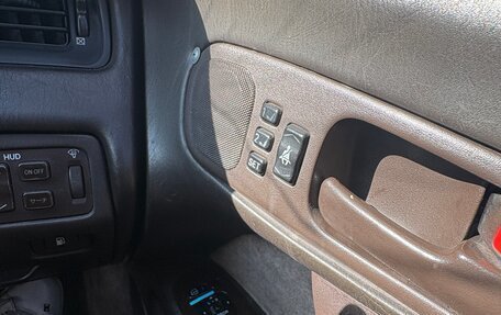 Toyota Crown Majesta, 1994 год, 600 000 рублей, 23 фотография