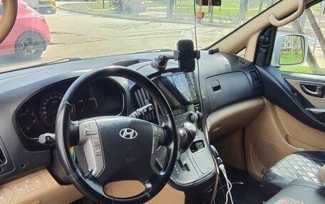 Hyundai Grand Starex Grand Starex I рестайлинг 2, 2008 год, 1 000 000 рублей, 8 фотография