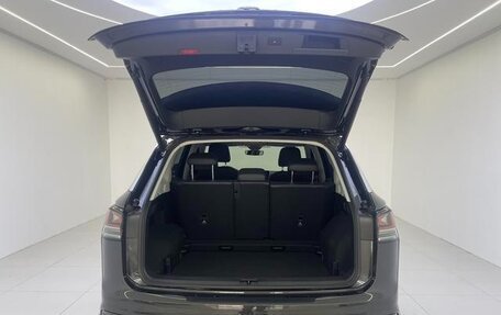 Volkswagen Touran III, 2022 год, 2 250 548 рублей, 13 фотография