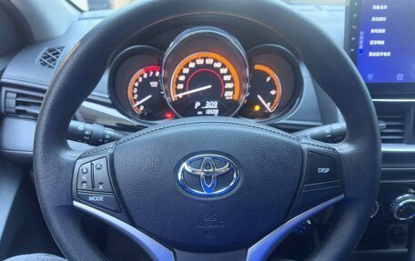 Toyota Yaris XP150 рестайлинг, 2022 год, 1 100 000 рублей, 8 фотография