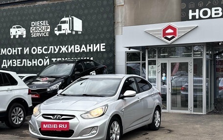 Hyundai Solaris II рестайлинг, 2014 год, 870 000 рублей, 3 фотография