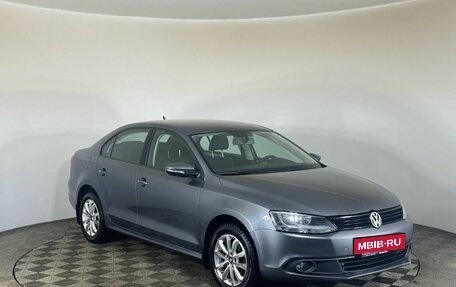 Volkswagen Jetta VI, 2012 год, 875 000 рублей, 3 фотография