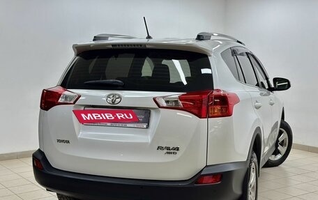 Toyota RAV4, 2015 год, 2 489 000 рублей, 6 фотография