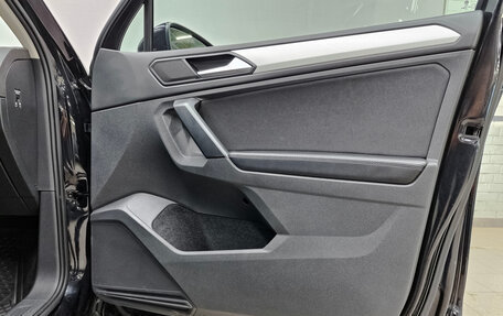 Volkswagen Tiguan II, 2020 год, 2 695 000 рублей, 23 фотография