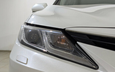 Toyota Camry, 2021 год, 2 750 000 рублей, 11 фотография