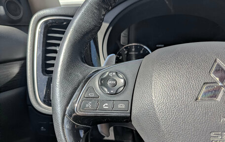 Mitsubishi Outlander III рестайлинг 3, 2017 год, 2 250 000 рублей, 30 фотография