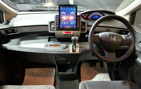 Honda Freed I, 2011 год, 1 120 000 рублей, 10 фотография