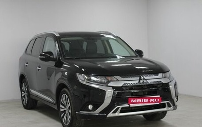 Mitsubishi Outlander III рестайлинг 3, 2021 год, 2 999 900 рублей, 1 фотография