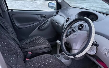 Toyota Platz, 2002 год, 330 000 рублей, 6 фотография