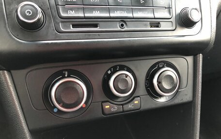 Volkswagen Polo VI (EU Market), 2012 год, 425 000 рублей, 14 фотография