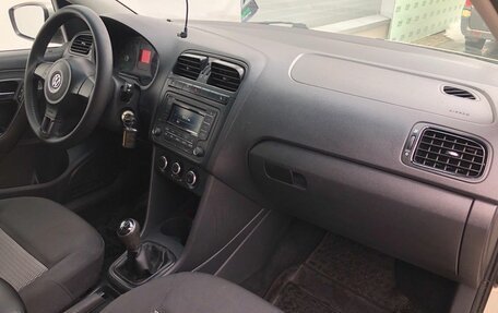 Volkswagen Polo VI (EU Market), 2012 год, 425 000 рублей, 9 фотография