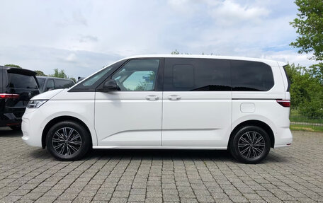 Volkswagen Multivan, 2023 год, 5 450 000 рублей, 9 фотография