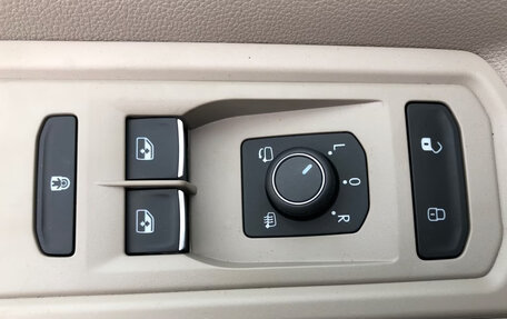 Volkswagen Multivan, 2023 год, 5 450 000 рублей, 22 фотография