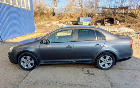 Volkswagen Jetta VI, 2009 год, 430 000 рублей, 3 фотография