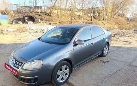 Volkswagen Jetta VI, 2009 год, 430 000 рублей, 2 фотография