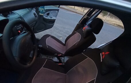 Mitsubishi Carisma I, 1997 год, 135 000 рублей, 18 фотография