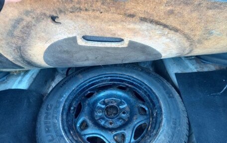 Mitsubishi Carisma I, 1997 год, 135 000 рублей, 23 фотография