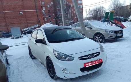 Hyundai Solaris II рестайлинг, 2014 год, 450 000 рублей, 6 фотография