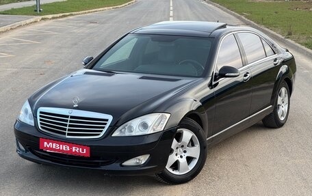 Mercedes-Benz S-Класс, 2005 год, 1 127 000 рублей, 9 фотография