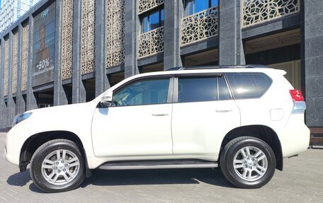 Toyota Land Cruiser Prado 150 рестайлинг 2, 2011 год, 2 890 000 рублей, 3 фотография