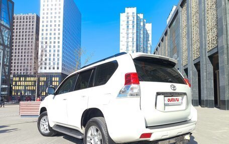 Toyota Land Cruiser Prado 150 рестайлинг 2, 2011 год, 2 890 000 рублей, 4 фотография