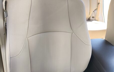 Toyota Land Cruiser Prado 150 рестайлинг 2, 2011 год, 2 890 000 рублей, 13 фотография