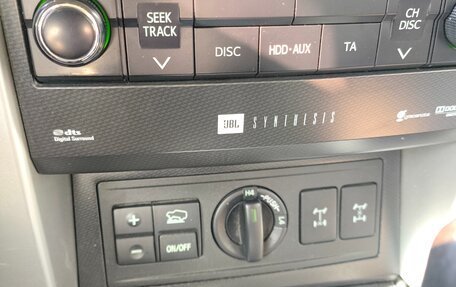 Toyota Land Cruiser Prado 150 рестайлинг 2, 2011 год, 2 890 000 рублей, 26 фотография