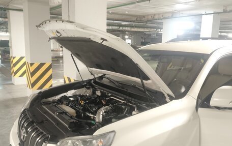 Toyota Land Cruiser Prado 150 рестайлинг 2, 2011 год, 2 890 000 рублей, 31 фотография