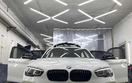 BMW 1 серия, 2017 год, 1 800 000 рублей, 11 фотография