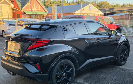 Toyota C-HR I рестайлинг, 2023 год, 2 070 000 рублей, 5 фотография