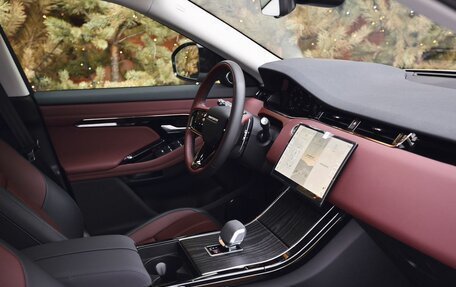 Land Rover Range Rover Evoque II, 2025 год, 5 800 000 рублей, 26 фотография