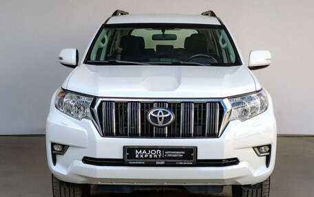 Toyota Land Cruiser Prado 150 рестайлинг 2, 2018 год, 3 955 000 рублей, 2 фотография