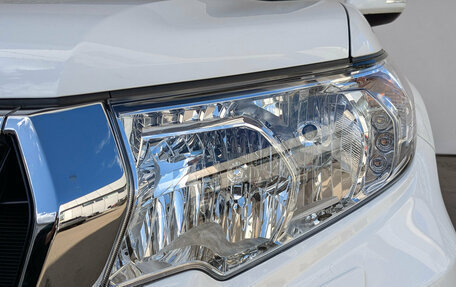 Toyota Land Cruiser Prado 150 рестайлинг 2, 2018 год, 3 955 000 рублей, 11 фотография