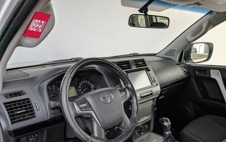 Toyota Land Cruiser Prado 150 рестайлинг 2, 2018 год, 3 955 000 рублей, 15 фотография