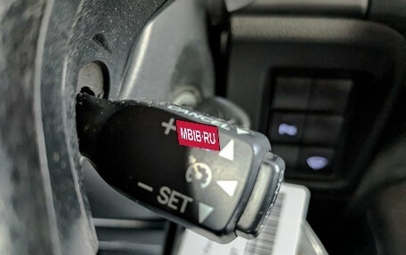 Toyota Land Cruiser Prado 150 рестайлинг 2, 2018 год, 3 955 000 рублей, 26 фотография