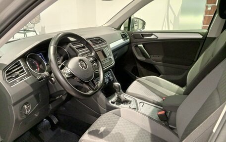 Volkswagen Tiguan II, 2017 год, 2 199 000 рублей, 8 фотография