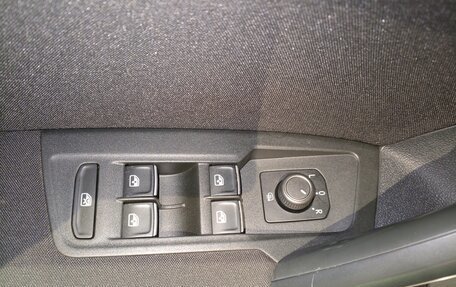 Volkswagen Tiguan II, 2017 год, 2 199 000 рублей, 15 фотография